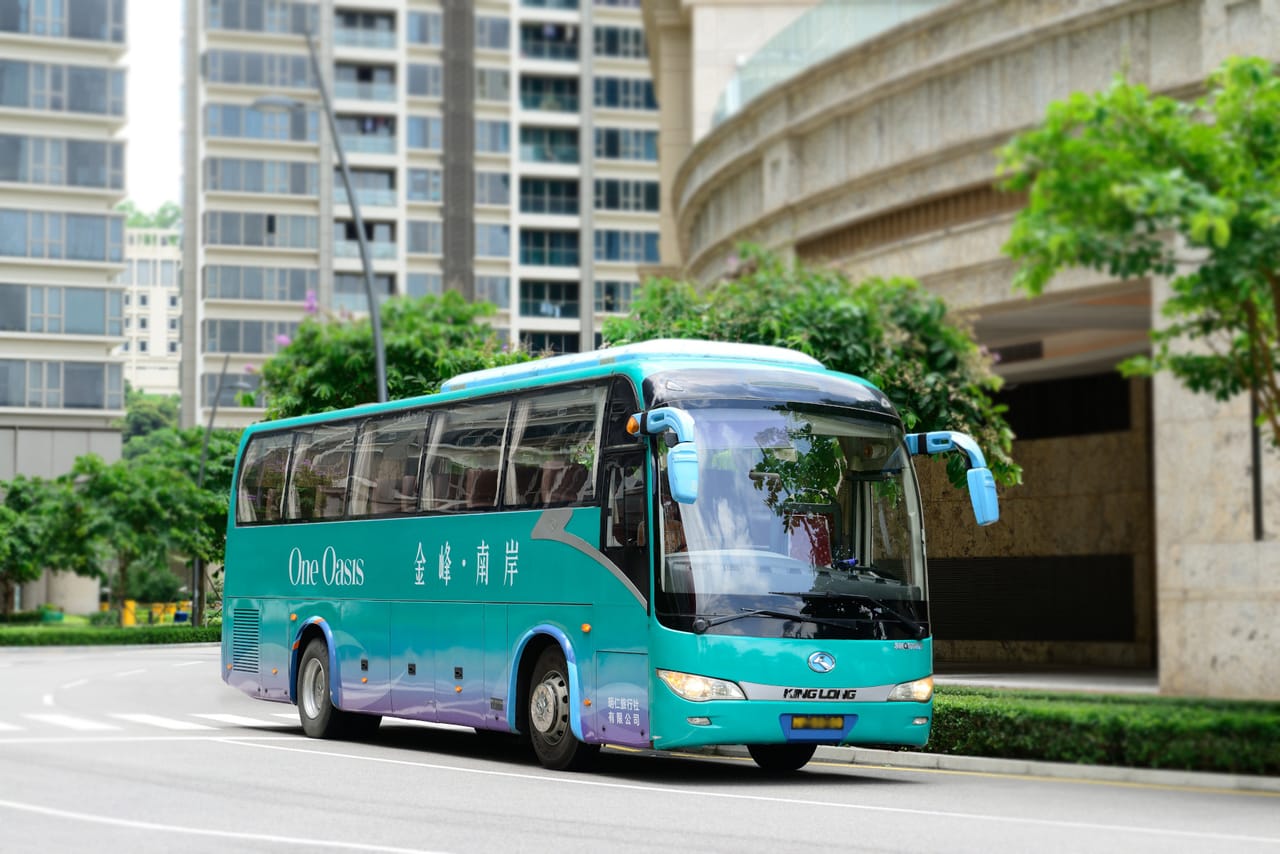 One Oasis 穿梭巴士：穿梭巴士車身｜高斯設計 澳門平面設計